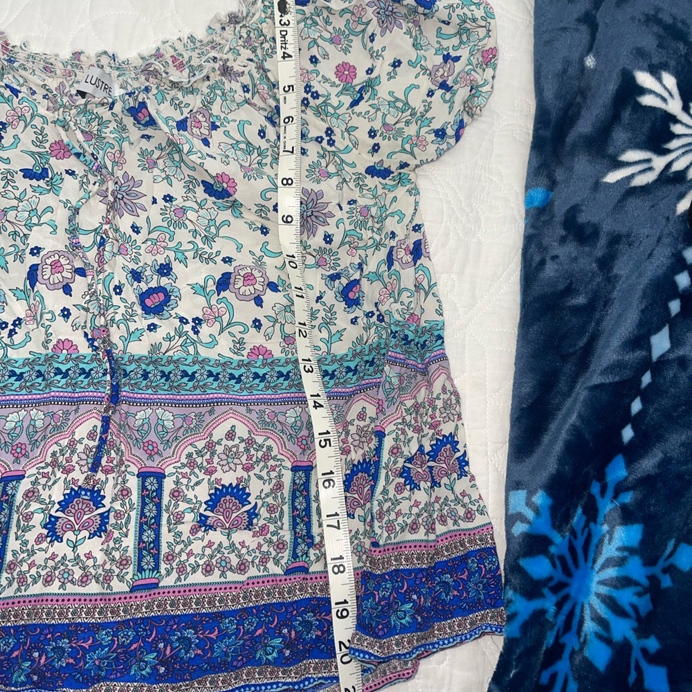 Floral Print Women's Top - Picture 5 of 8
